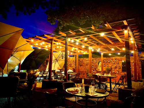 About Jeremys On the Hill Restaurant